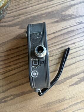 Vintage 1930s Keystone Model K-8 8mm Wind Up Film Movie Camera
